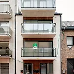 Casa Blanc - Coastal Triplex *