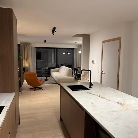 Casa Blanc - Coastal Triplex Apartamento