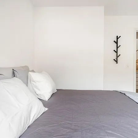 Casa Blanc - Coastal Triplex Apartament