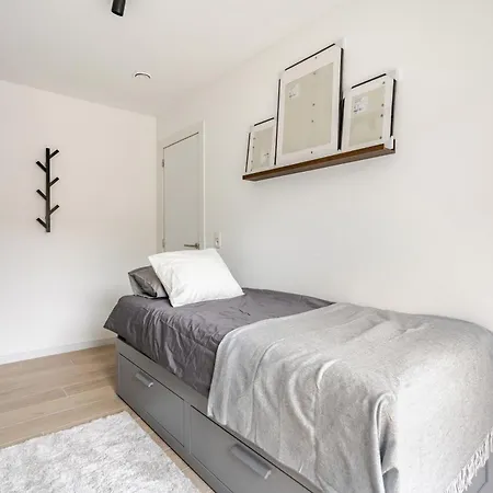 Casa Blanc - Coastal Triplex Blankenberge