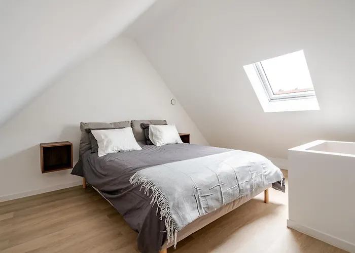 Casa Blanc - Coastal Triplex *