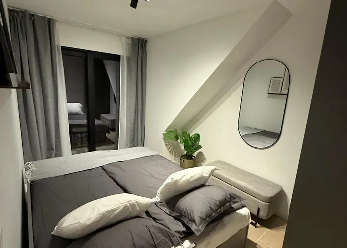 Casa Blanc - Coastal Triplex דירה בלנקנברג