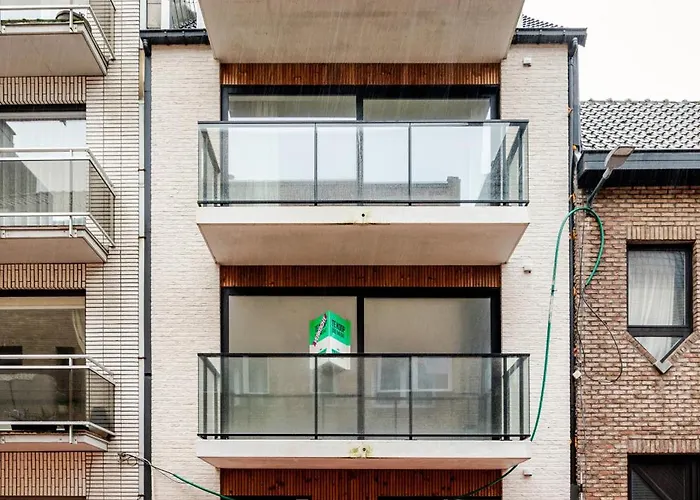 Casa Blanc - Coastal Triplex *